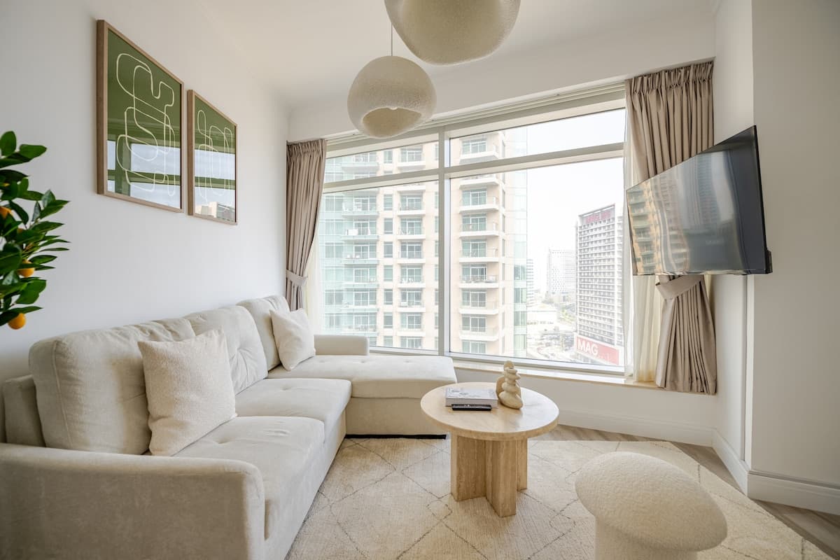 1 Bedroom Apartment with Shared Sauna | Burj Views Dubai