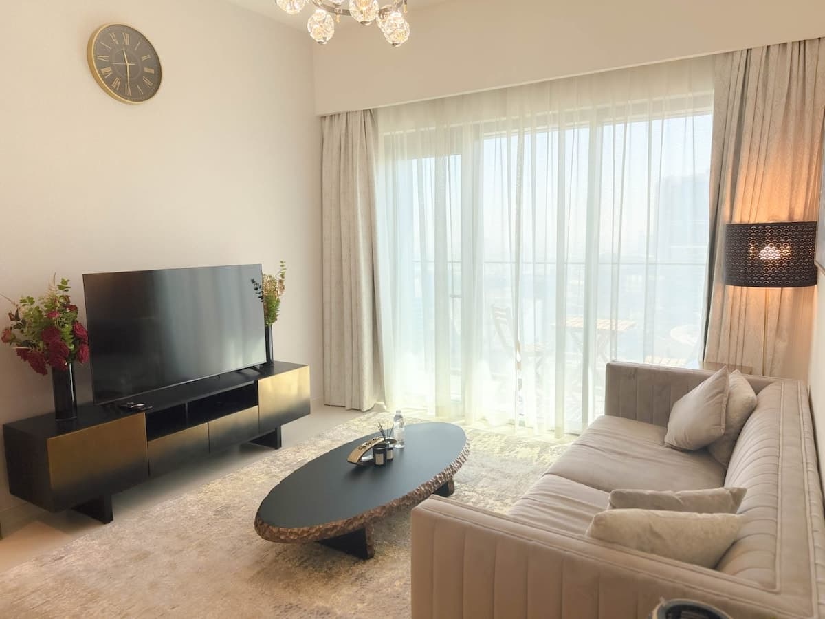 1 Bedroom Apartment for 2 from AED 495 | Burj Royale — photo 5