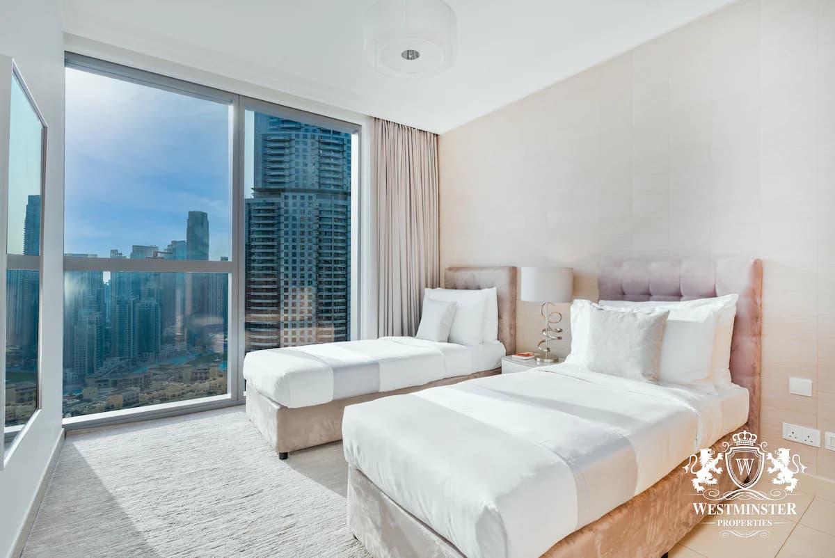 3 Bedroom Furnished Apartment with Full Burj Khalifa View | Boulevard Point — photo 8