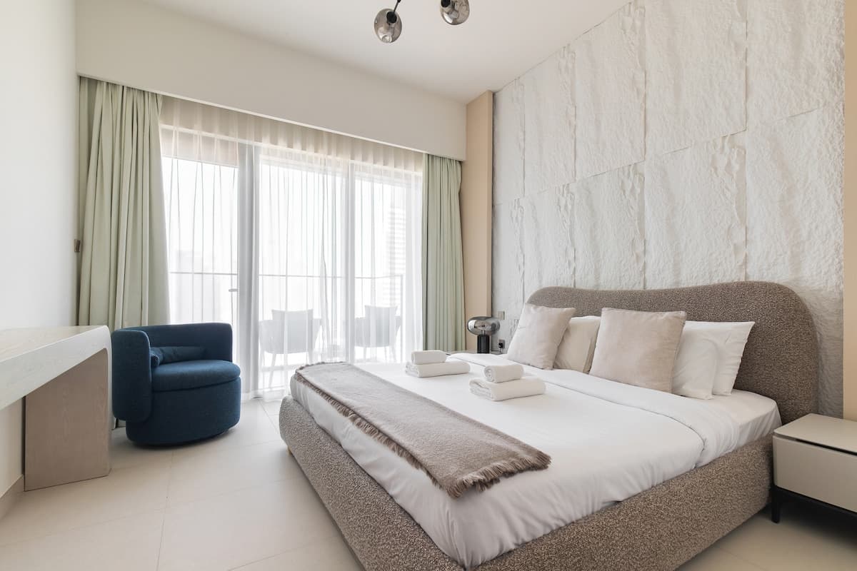 3 Bedroom Furnished Apartment with Burj Khalifa View | Burj Royale