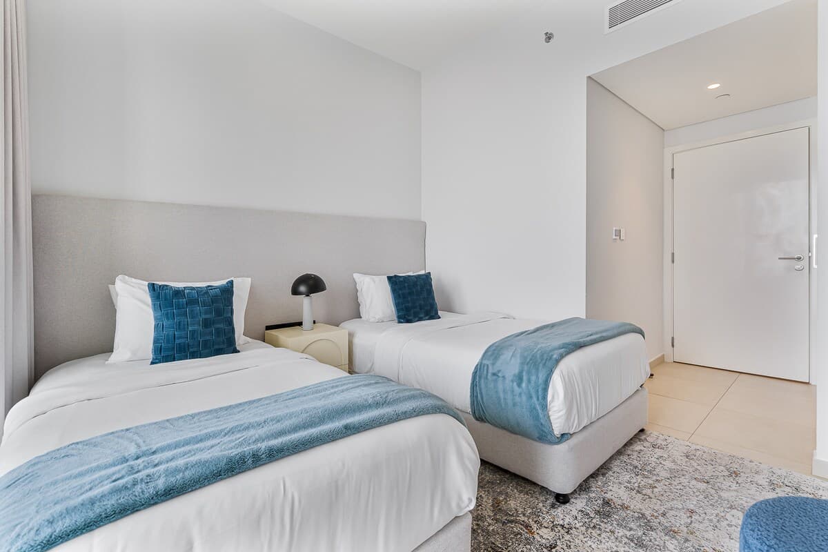 3 Bedroom Furnished Apartment with Fountain View | Downtown Views II — photo 8