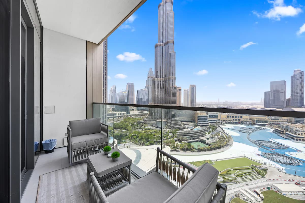 2 Bedroom Furnished Apartment with Fountain View | Grande Signature Residences