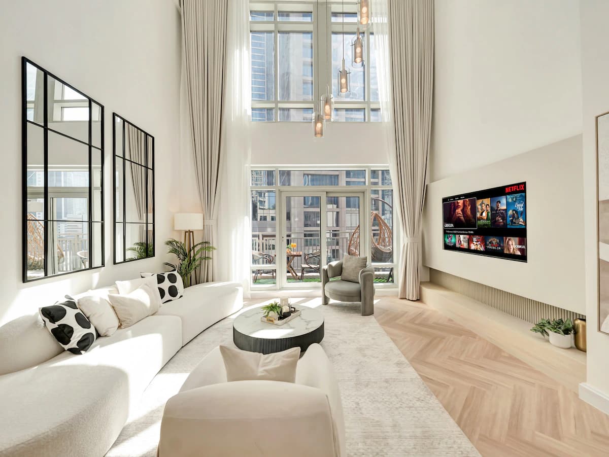 3 Bedroom Furnished Apartment | The Lofts — photo 2