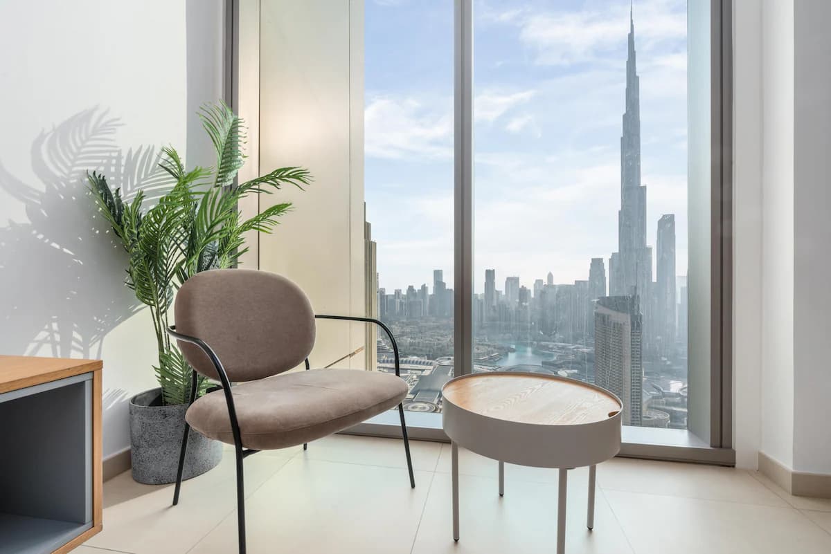 2 Bedroom Apartment, 4 Beds, Sleeps 8 | Downtown Views II — photo 4