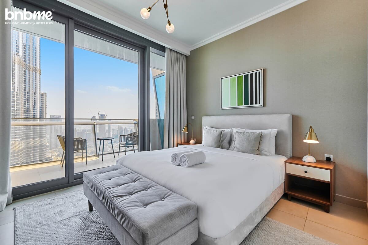 4 Bedroom Furnished Apartment with Burj Khalifa View | Burj Vista — photo 3