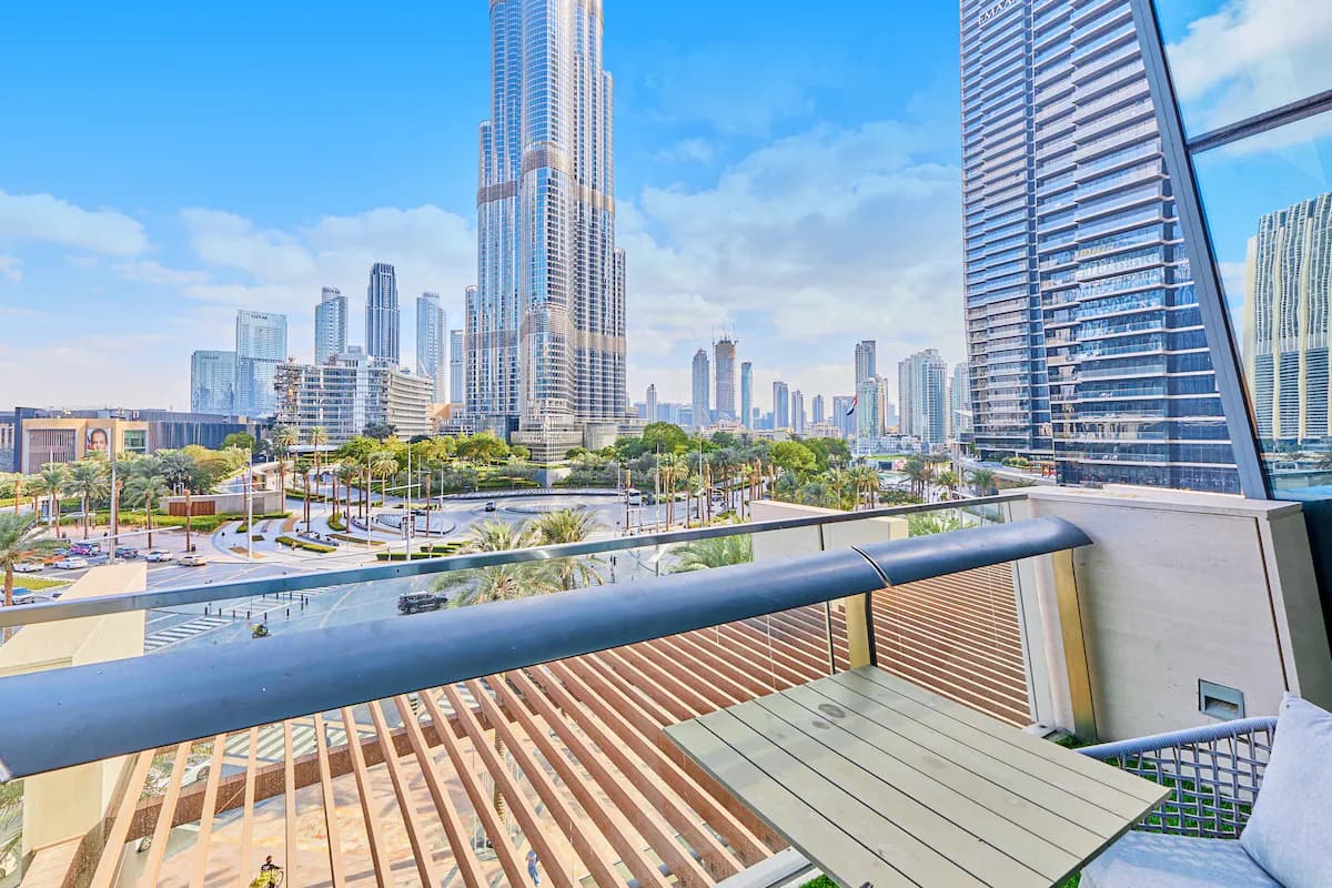 3 Bedroom Apartment with Pool Table | Burj Vista Dubai
