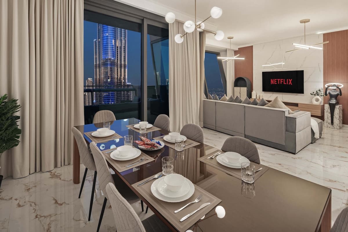 3 Bedroom Furnished Apartment | Burj Vista · II