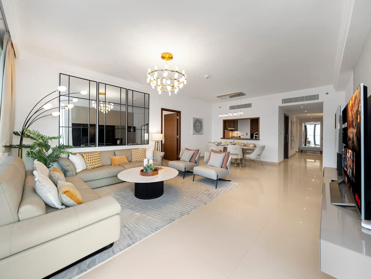4 Bedroom Furnished Apartment | Boulevard Point — photo 8