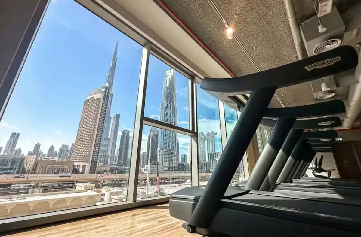 2-Bedroom Apartment, Sleeps 10 | Downtown Views II — photo 5