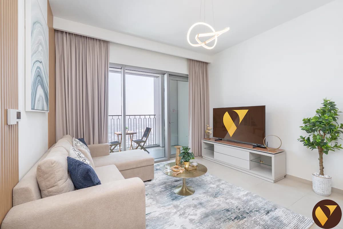 1 Bedroom Furnished Apartment | Downtown Views II — photo 2