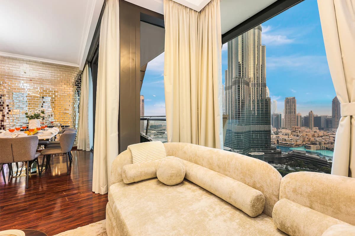 Burj Vista 3-Bed, 3-Bath Apartment, Sleeps 8, Fountain View — photo 2