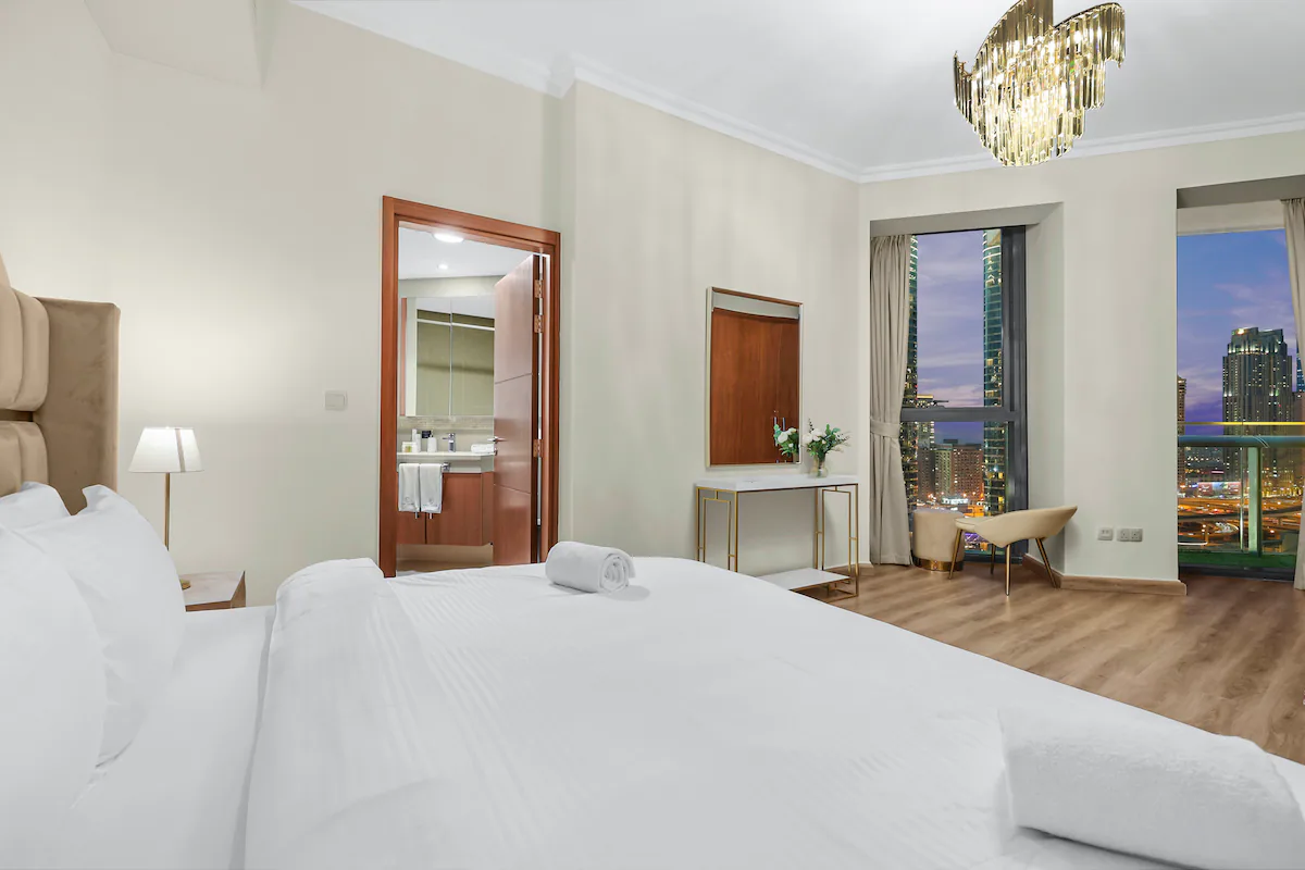 2 Bedroom Furnished Apartment with Skyline View | Burj Vista — photo 4