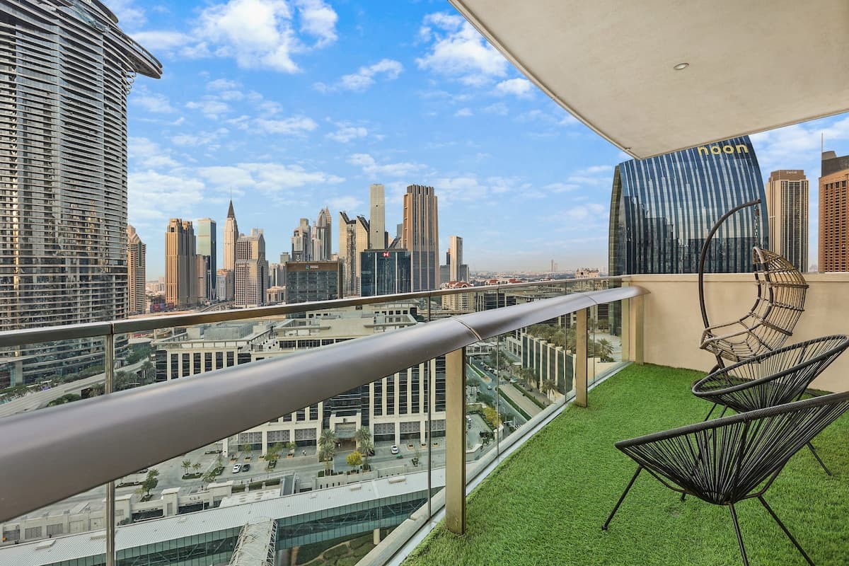 2 Bedroom Furnished Apartment with Skyline View | Burj Vista