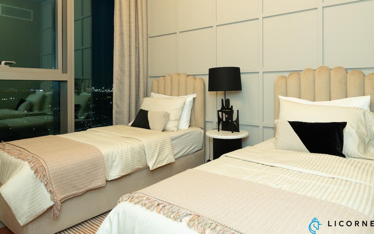 2-Bedroom Apartment, City Skyline View | Downtown Views II — photo 8