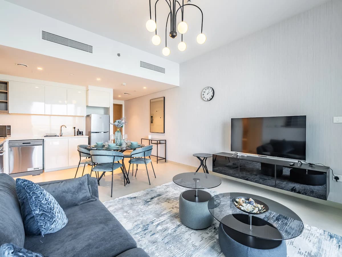 1 Bedroom Furnished Apartment with Downtown View | Downtown Views II — photo 8