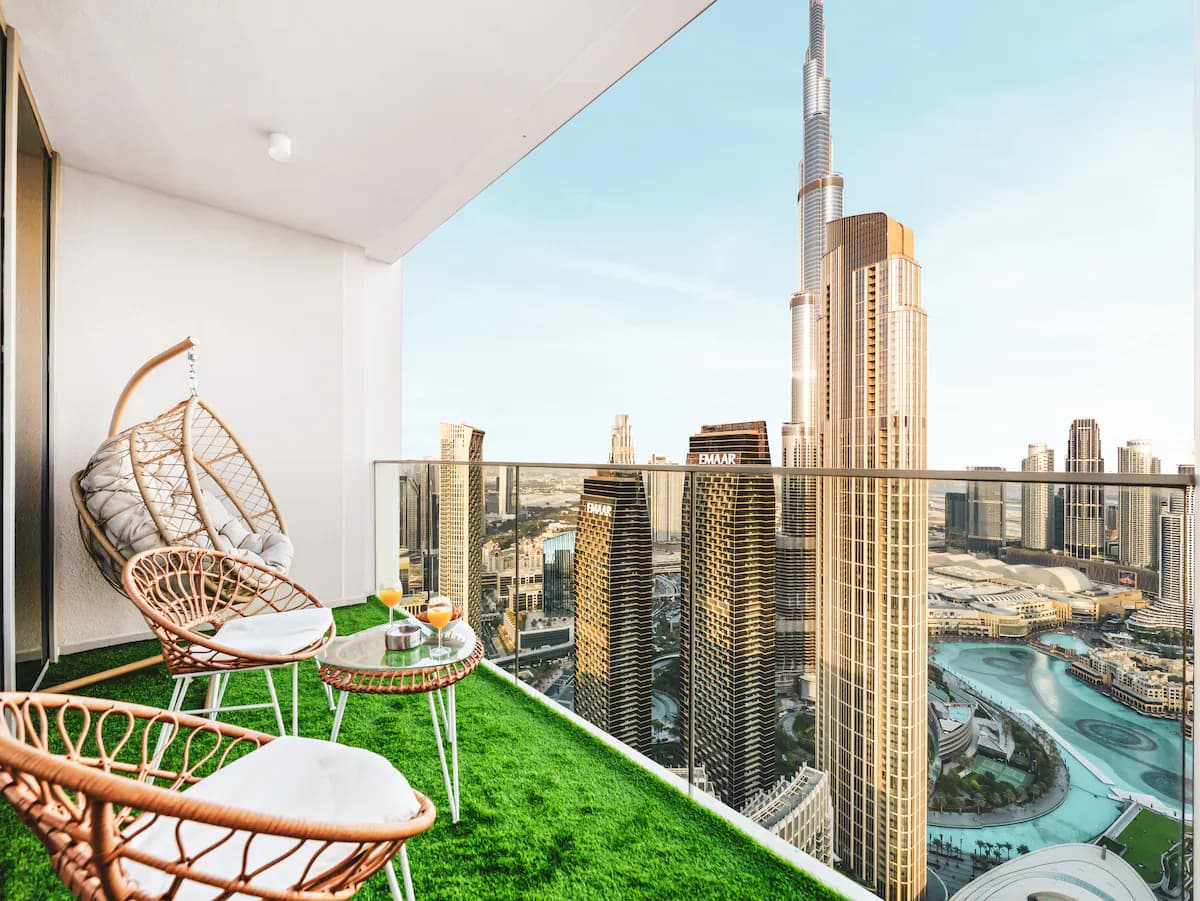 4 Bedroom Furnished Apartment with Burj Khalifa And Fountain View | Forte Towers