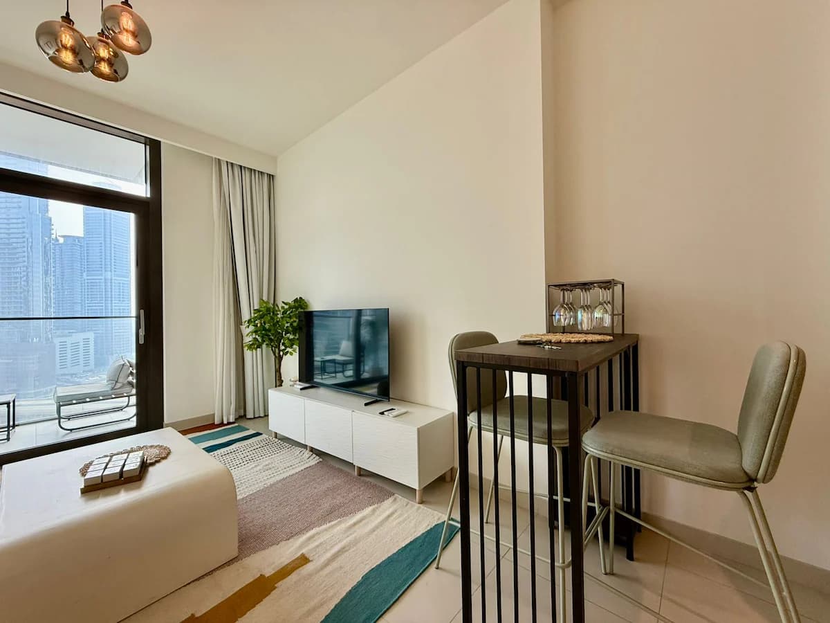 1 Bedroom Furnished Apartment | Burj Crown — photo 3