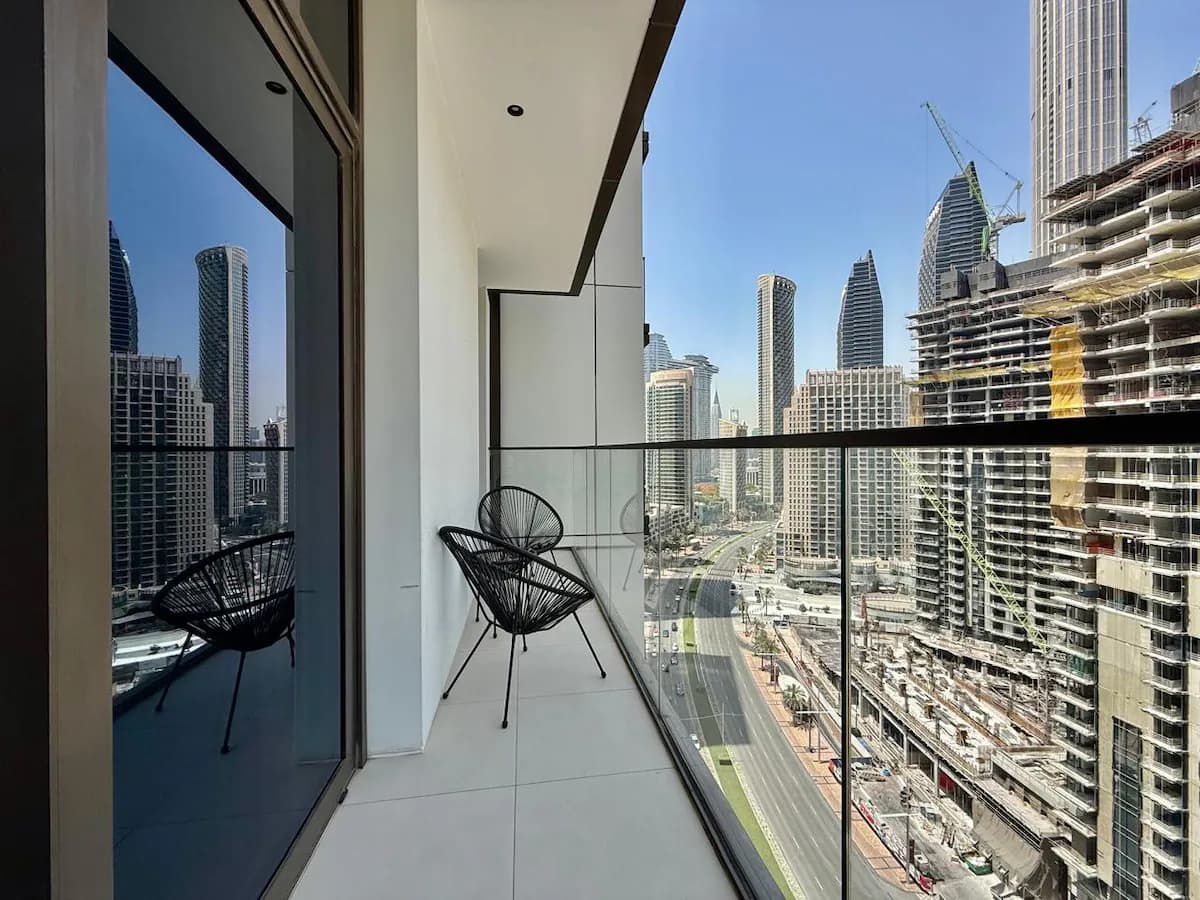 2 Bedroom Furnished Apartment with Skyline View | Burj Crown — photo 5