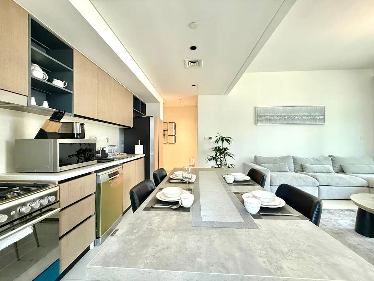 2 Bedroom Furnished Apartment with Skyline View | Burj Crown — photo 8