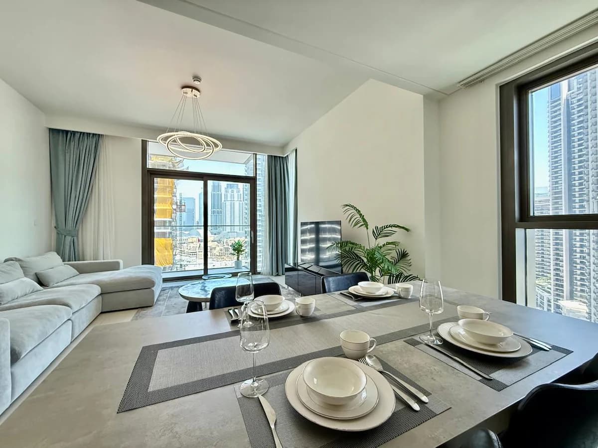 2 Bedroom Furnished Apartment with Skyline View | Burj Crown — photo 4