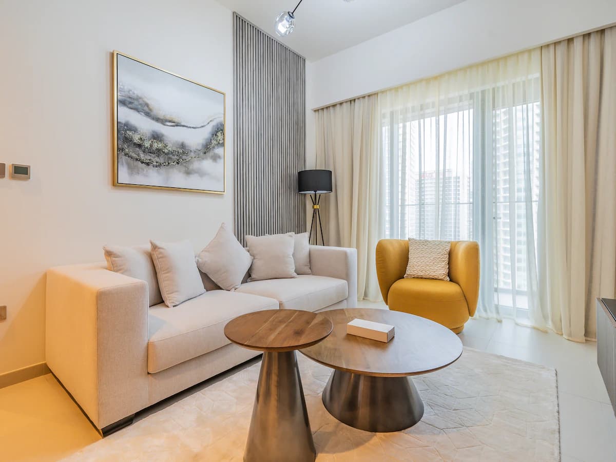 Burj Royale 1-Bedroom Apartment with Free Parking, Dubai