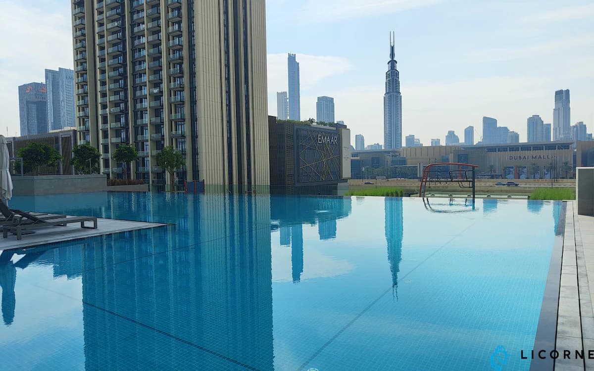 1 Bedroom Furnished Apartment with Skyline View | Downtown Views II — photo 2