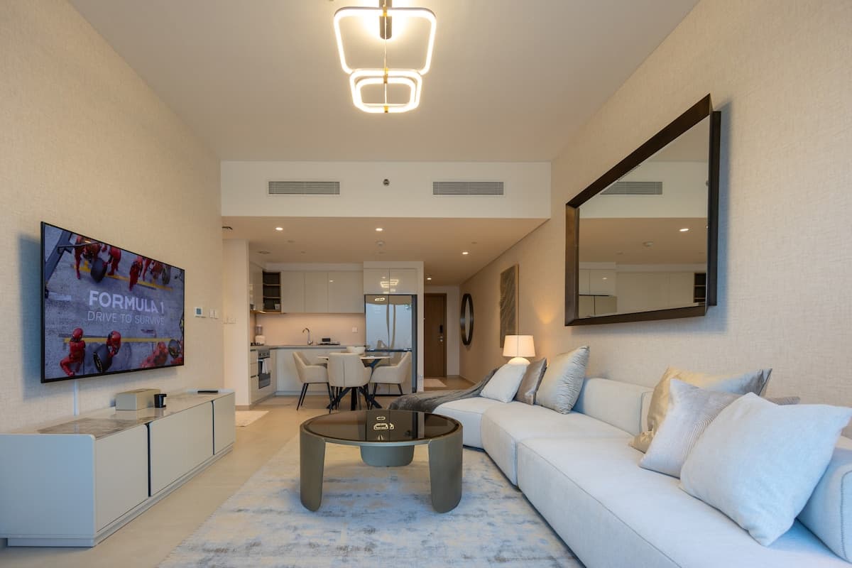 2 Bedroom Furnished Apartment, Sleeps 4 | Downtown Views II — photo 2