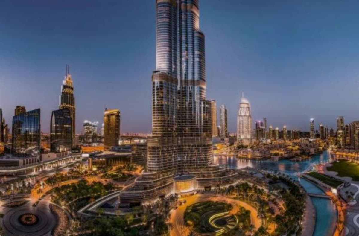 2-Bed Apartment with City Skyline View | Address Opera — photo 2