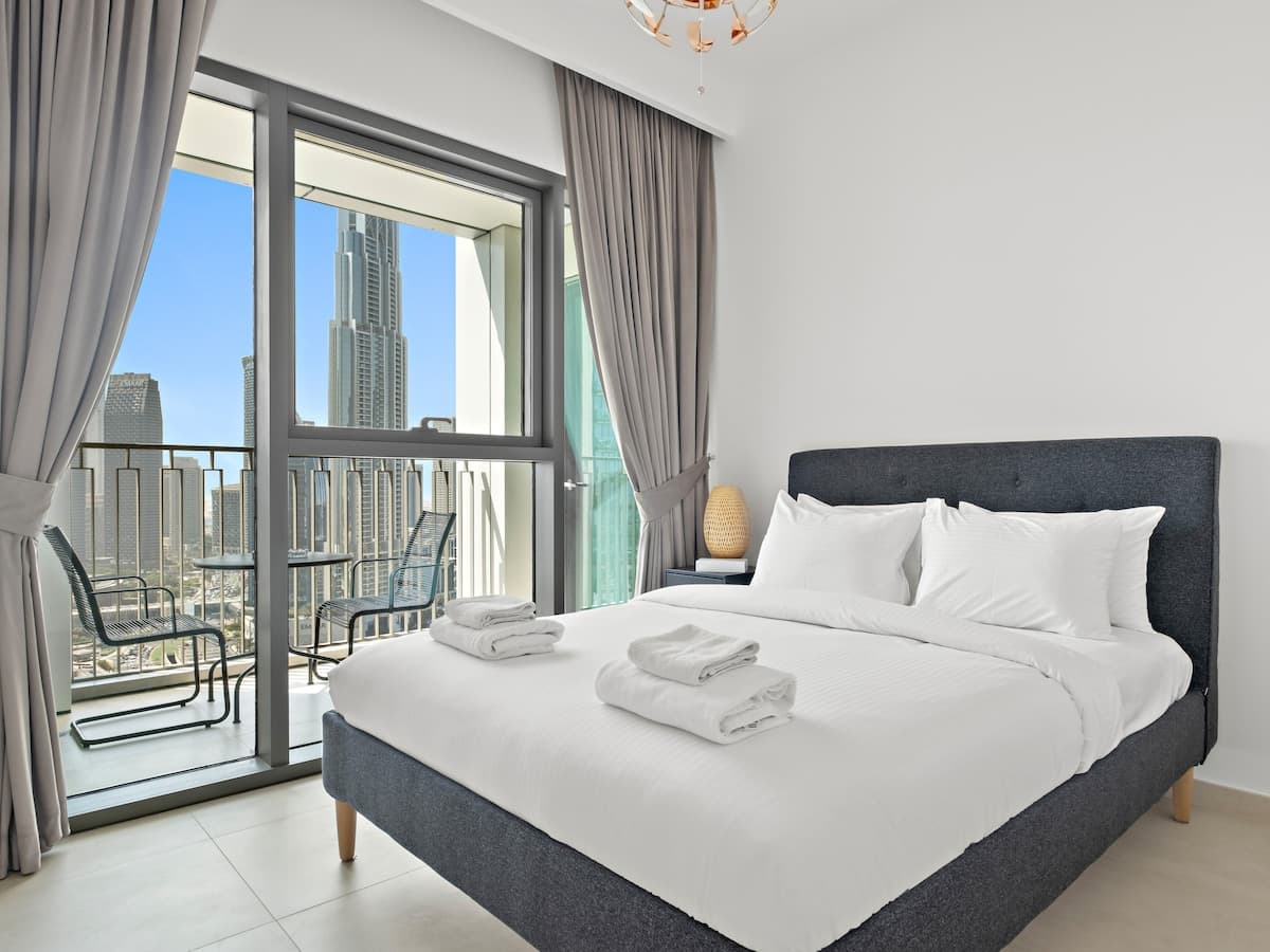 2 Bedroom Furnished Apartment with Full Burj Khalifa View | Downtown Views II