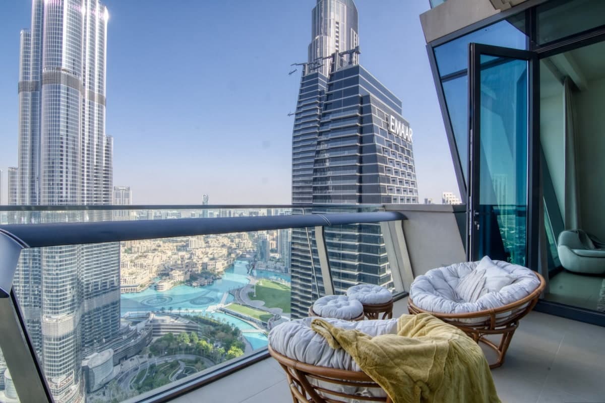 3 Bedroom Furnished Apartment | Burj Vista · III