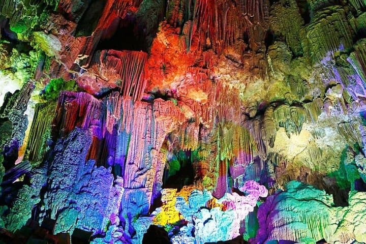 Canelobre Caves and Busot Tour with Transfer from Alicante, Alicante