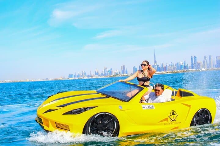Jet Car experience with views of Burj Al Arab