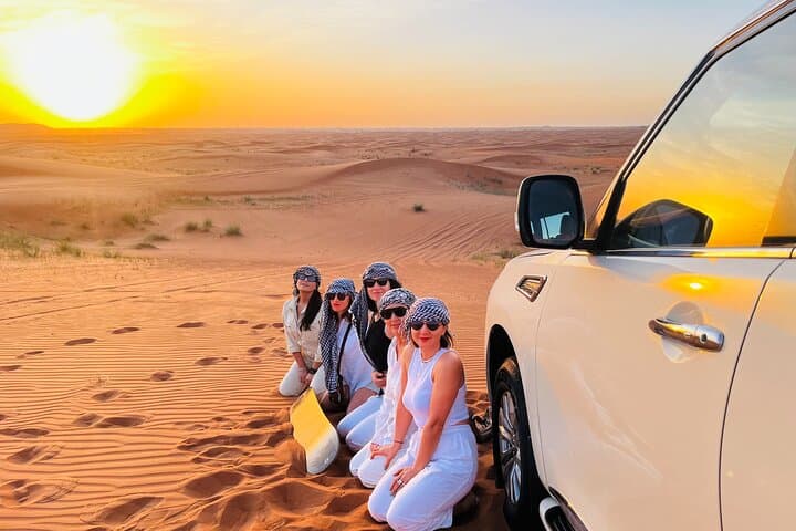 Evening desert safari in Sharjah with BBQ dinner and sand boarding, Sharjah