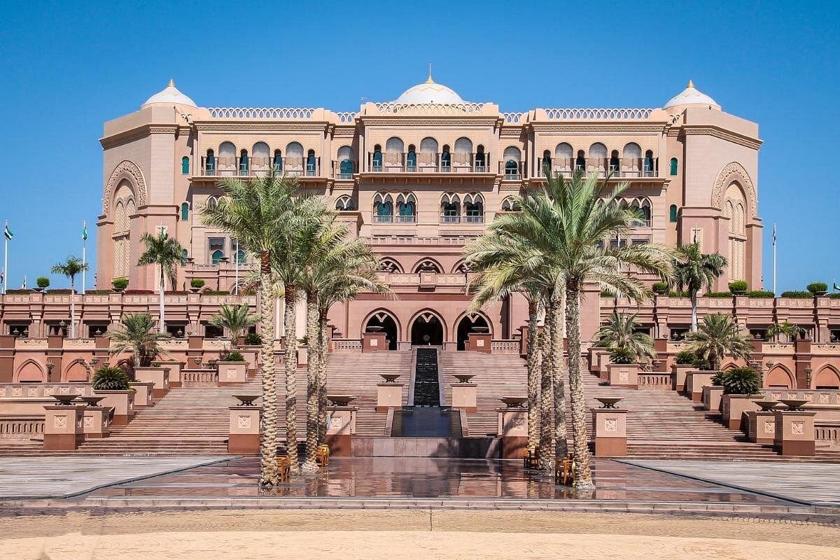 Emirates Palace — places to visit in Abu Dhabi